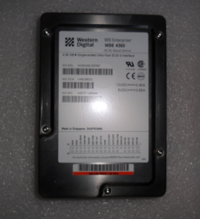 western Digital WDE4360-0003 4.3GB 7200rpm 50 pin SCSI Hard Drive